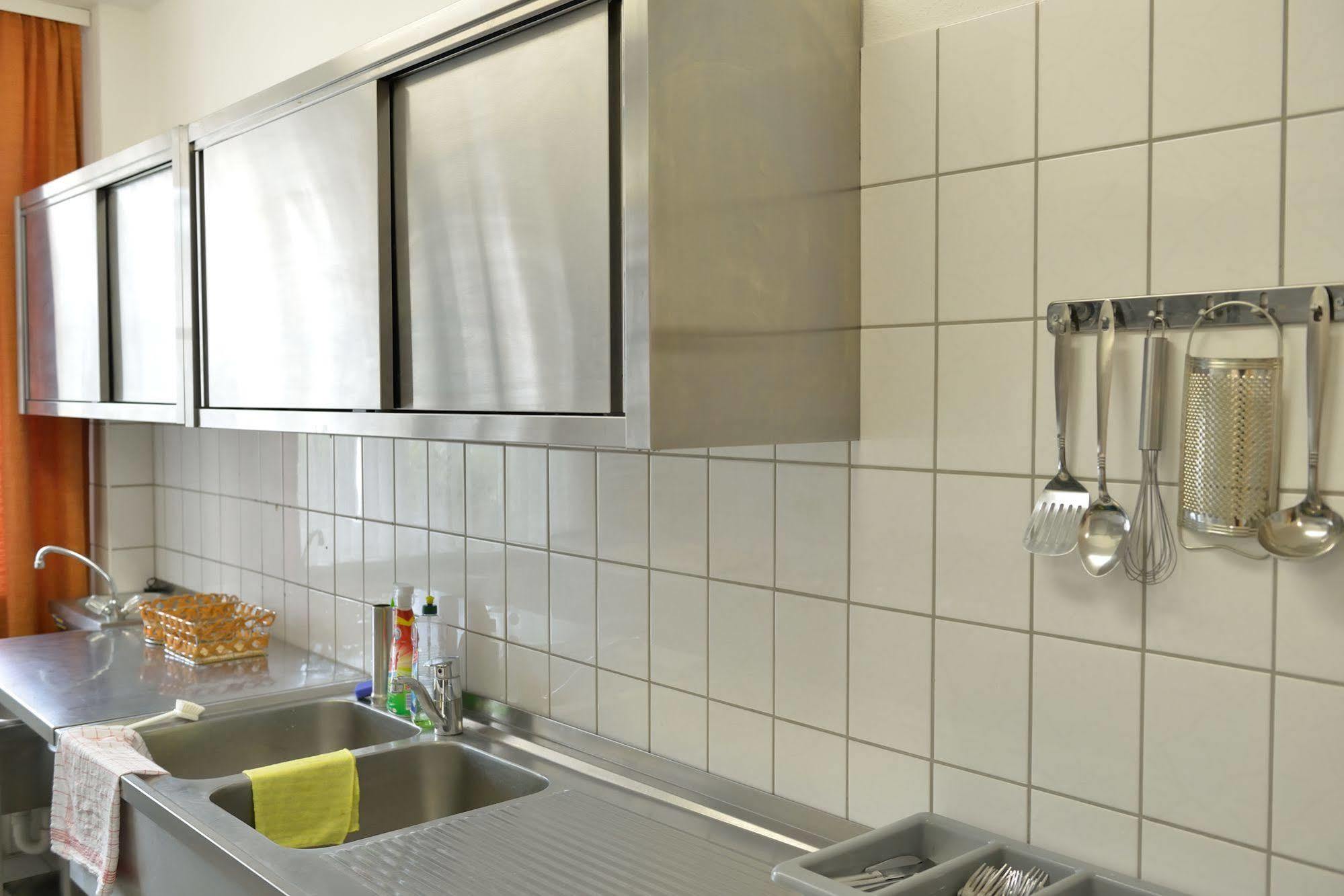 Land- Und Golfhotel Alte Fliegerschule Эйзенах Экстерьер фото