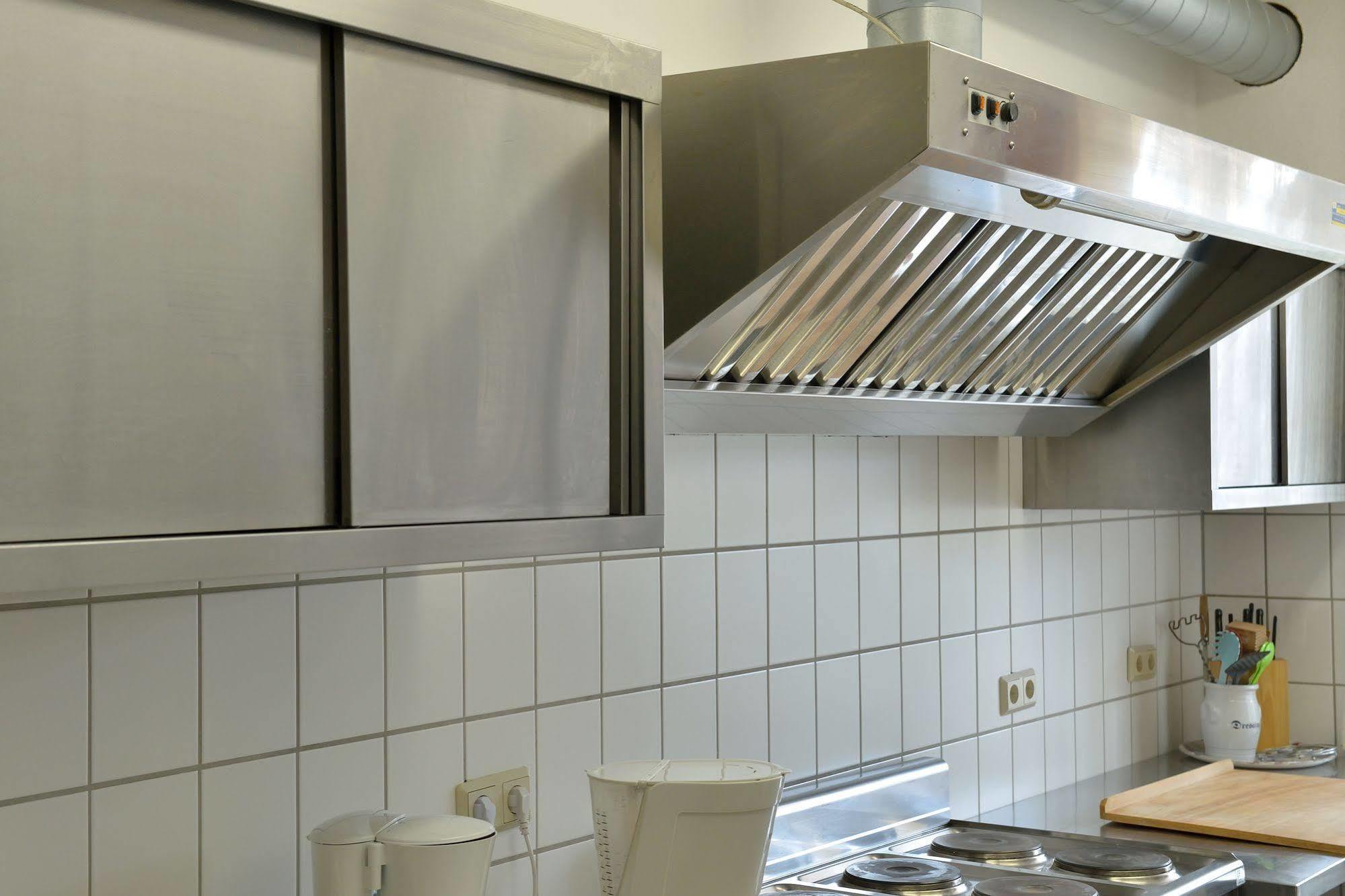 Land- Und Golfhotel Alte Fliegerschule Эйзенах Экстерьер фото