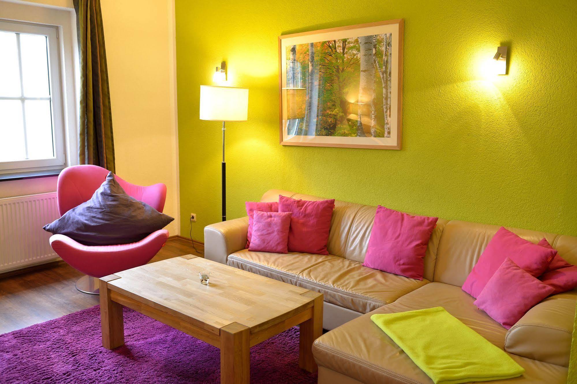 Land- Und Golfhotel Alte Fliegerschule Эйзенах Экстерьер фото