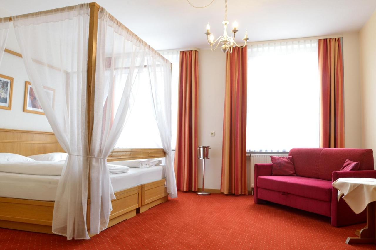 Land- Und Golfhotel Alte Fliegerschule Эйзенах Экстерьер фото